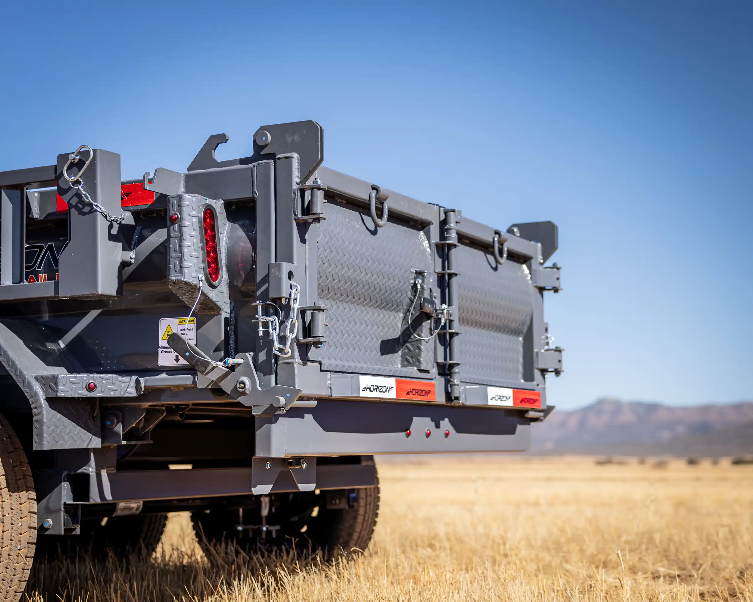 horizon trailers img